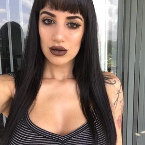 Meet your Posher, Jade